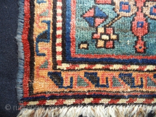 Kurdish bag face. In very good condition. All colours are natural.
Age 1880s. Size 45x40cm                   