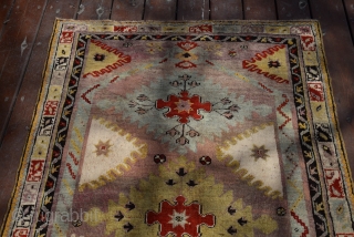 Circa 1880 years- Interesthing Mucur Carpet - size 170x110 cm                       