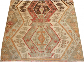 Konya - wool on wool-407x109 cm
80-90 years old                         