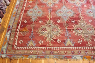 Antique Sivas Sarkısla Kilim. Central is Turkey, pure wool.Real kilim for the size and quality.12'4''x10'ft                  