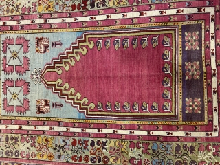 No584, Mucur , wool on wool. over 100 yrs old.
175x122 cm.                      