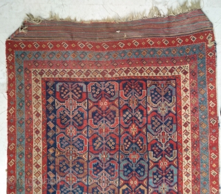 Main antique south persian village/tribal rug (296 x 140 cm). As found condition, very dusty. Needs a bath to shine again. Big kilim skirts at both ends, extremely nice serie of 4  ...