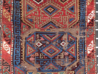 Rare, old and colorful Konya double medallion fragmented rug (156 cm x 137 cm / 4ft 5in x 5ft 11in).
Incredible colors and extremely nice archaic labyrinth medallion design.
Condition visible on pictures, better  ...