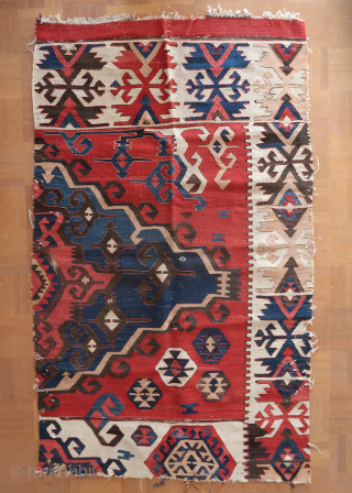 Antique central anatolian kilim fragment (130 cm. x 76 cm.) Nigde? Adana?
Colors deep and strong, authentic anatolian vocabulary in the design, especially nice border with godesses and positive / negative imagery.
Priced acoording  ...