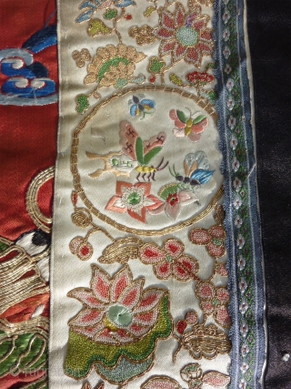 Chinese robe (95x164cm).                              