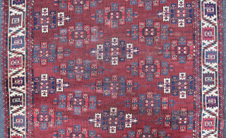 Older and better than most Yomud main carpet (317 cm. x 167 cm.)
Pictures speak louder than words imho.
Outstanding piece, saturated colors and tall güls.
Spacious and fluid drawing in a rare non-diagonal disposition,  ...