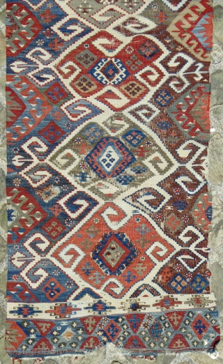 West anatolian kilim band (8ft10inX2ft8in/269cmX81cm).                            