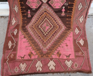 Armenian Shirvan kilim dated (323 cm. x 147 cm.)
A rare and good armenian folk piece
Overall good condition, excepted that the upper border is missing.
Not expensive, for more info please message me directly  ...
