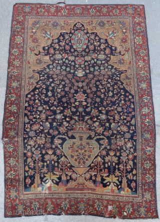 Antique, fine and beautiful Sarouk Ferahan (180 cm. x 124 cm.)
Last outer border missing, wear and slits. Several damages and few, old crude repairs, but still more beautiful than most.
Spontaneous fine village  ...
