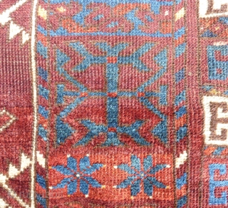 Turkoman Ersari rug (216cm X 148cm).                           