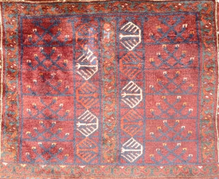 Turkoman Ersari rug (216cm X 148cm).                           