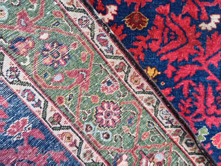Lovely and rare, antique Jozan rug (150 cm. x 100 cm.)
Early 20th c. rug, finely knotted and in good "as found" condition.
Uneven wear, very slight and localised red color run, not disturbing  ...