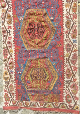 Central anatolian kilim (155 X 347cm).                           