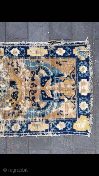 Chinese Ningxia rug, good age, In the middle of the Qing Dynasty,very nice dragon pattern. Size 121*65cm(47*25”)                