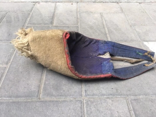 Tibetan lama hat, very rare one, it is the fifteenth century Tibetan famous Gelug school lamas in the religious ceremony of the hat. The crescent-shaped hat is made of thick wool, cotton  ...