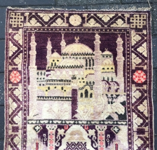 #2040 Chinese Baotou rug, it is a prayer rug by Moslem. Good age and quality. Size 118*73cm(46*28")

                