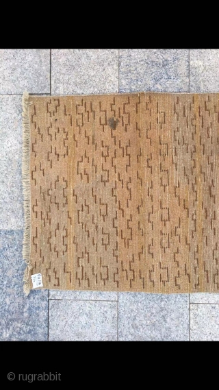Rugrabbit note: This is a fake
Tibetan rug, light camel background with tiger veins rug, it was produced about  Chinese mid -late Qing Dynasty, wool warp and weft, good age and condition,  ...