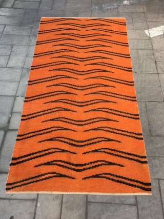 Fake Tibet rug, nice tiger veins ,good condition.  It with low price . Size 92*180cm(36*70”)                 