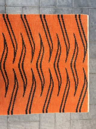 Fake Tibet rug, nice tiger veins ,good condition.  It with low price . Size 92*180cm(36*70”)                 