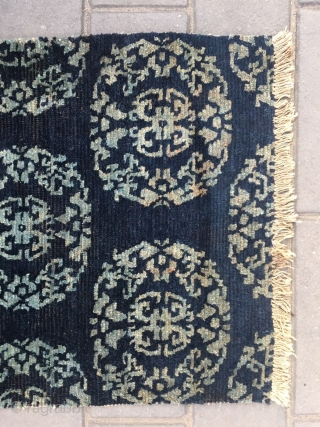 #2019 Tibet rug, blue background with group flower veins. Size 74*54cm(29*21")                      