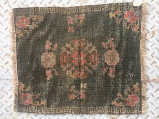 Tibet rug, very nice green color with single group flower pattern. Good age. Size 64*52cm(25*20”)                  