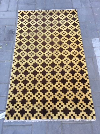 Tibetan rug, yellow background with cross brown checker veins. Size 156*94CM（61*37”）
Good condition.                     