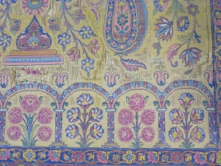 A very old fragment souf of Kashan silk with great design size: 203 x 136 cm 
Price: POR               