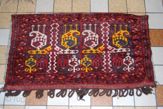 beautiful antique Jhallar turkmen in a very good condition. the size is 74cm x 41 cm. For more informations, kindly contact me           