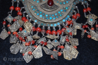 A BEAUTIFUL 19TH CENTURY SILVER UZBEK ORNAMENT FROM BUKHARAH. ITS IN A VERY GOOD CONDITION. IT'S IN A VERY GOOD CONDITION WITH CORAL, TOURQUOISE AND CORNALINE
FOR MORE INFORMATIONS, KINDLY MAIL ME  