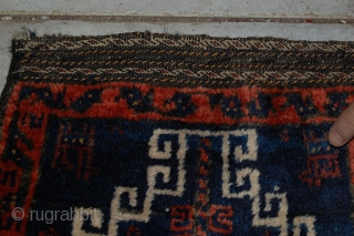 a beautiful torbha balouch in a very goood condition. the size is 30 x 32 cm. for more informations, please contact me           