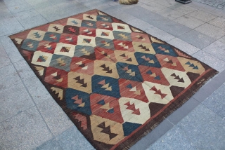 Uzbek Kakma Kilim 
size: 160 x 235 cm                         