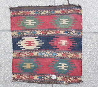 2 pcs. side of old Caucasian Borchalou  besik 
more than 100 years old
size: 44 x 47 cm
               