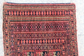 Very fine viewing Turkoman Tekke tribe chuval 
size: 32 x 115                      