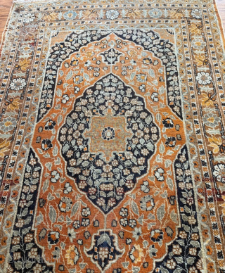 3346 Antique Persian Tabriz Cir: 1900
Size: 6'2" X 4'1"
Condition some Lowe pile areas Great colors.
Zahirpour@gmail.com