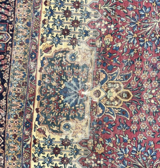 Antique Raver Kirman Cir:1930
It has some miner damages and wears spots.
Size: 14' X 10'2"
Zahirpour@gmail.com