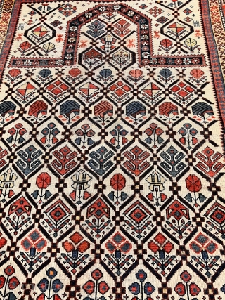 3328 Antique Caucasian Shirvan Prayer pattern.
Cir:1880
Size: 5'X 3'8"                         