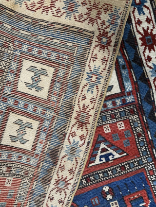 Walter. Old Kazak cir: 1930 Good conditions.
Wool on Wool.
5'1" X 2'8"