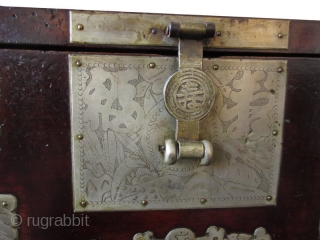 Antique Korean Ginko wood Bandaji (blanket chest)


Beautiful Northern Korean bandaji (blanket storage chest) with highly ornate white brass fittings incised with birds and flowers and auspicious symbols. The white brass plated mounts  ...