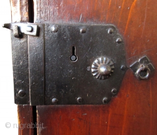 Original Antique Japanese Kiri Two Door Gyosho Bako
Original Antique Japanese gyosho bako (merchant's chest) made from kiri (paulownia) wood with a red lacquer finish. Its front features two doors on iron hinges,  ...