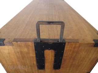 Antique Japanese Kasane Tansu (Stacking Chest on Chest) Kirinoki Meiji

An antique Japanese Kimono Kasane Tansu (stacking chest on chest) made entirely of Kirinoki (Paulownia) wood. Original hand made iron fittings with an  ...