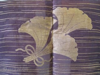 Japanese Noh Performer's Robe Suo with Gingko Motif


Extraordinary stunning Japanese robe of purple woven asa (hemp), with gold woven through in striations and bold gingko leaf design. The suou is the traditional  ...