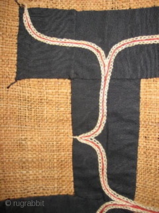 Japanese Ainu Robe, Woven Elm Bark


Japanese traditional tribal robe worn by the Ainu people of Northern Japan. Hand woven out of fine strips of elm bark with wide strips of dark indigo  ...