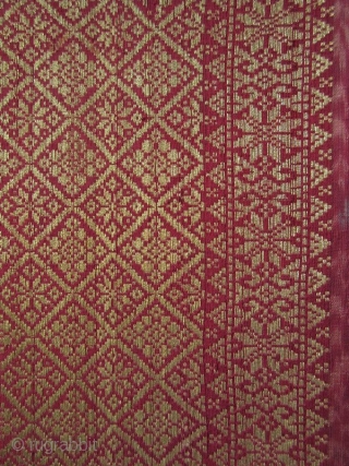 Antique Malaysian Palembang Songket Head Cloth

A mounted hand-woven Malaysian Songket head cloth from the Palembang region of South Sumatra. Weft ikat, supplementary weft weave, silk and gold thread with natural dye. The  ...