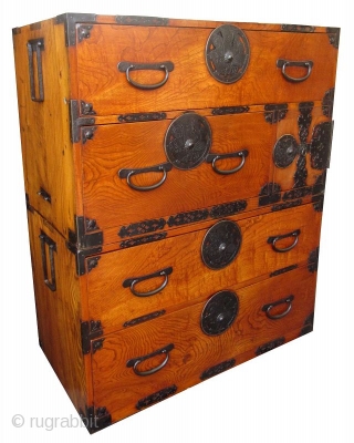 Rare Japanese Keyaki Burl Tansu Taira Clan Mon

Rare Japanese Yonazawa Keyaki (zelkova) burl front tansu with original golden honey lacquer finish. The round lock plates on each drawer feature the emblem of  ...