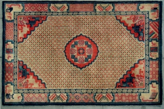 No.CL019 * Chinese Antique Temple Rug, Size: 133x208cm(4'4"x6'9").Origin: Baotou-Suiyuan.Shape: Rectangle. Background Color: Yellows 
                   