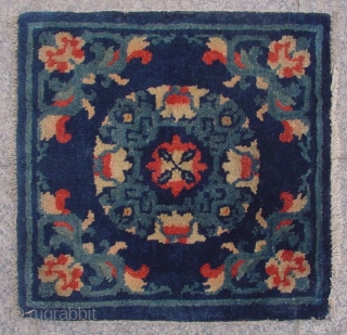 No.D00013 * Chinese Antique Mat-Rug,Age: 19/20th Century. Size: 36x36cm( 14" x 14" ). Origin: Baotou-Suiyuan. Shape: Square. 
               