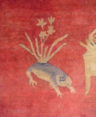 No.R020 * Chinese Antique "Frog + Vase" Rug , Size: 132x205cm(4'4"x6'9").Origin: Baotou-Suiyuan.Shape: Rectangle. Background Color: Reds.This great pictorial carpet tells the story of China's four seasons. The very whimsical frog with flowers  ...