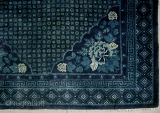 No.L96 * Chinese Antique Rug ,
Origin: Baotou.
Age: About 100 Years Old.
Size: 168x174cm(5'6"x5'9")
Material: 100% Wool 
Woven: Hand-knotted.
Flowers cover the middle field with the Peony corner. Three border:Pearl, T, Flower lattice. Cotton warp and  ...