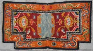 No.R098 * Chinese Antique Tibet Saddle Rug,Size: 64x114cm(25"x49"). Origin: Tibet.Background Color:Red. 
                     