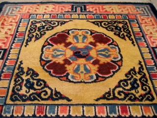 No.R090 * Chinese Antique Ningxia Temple Mat-Rug,Age: 19th Century. Size: 70x73cm( 28" x 29" ).Origin:Ningxia. Shape: Square.Background Color: Yellows. 
             